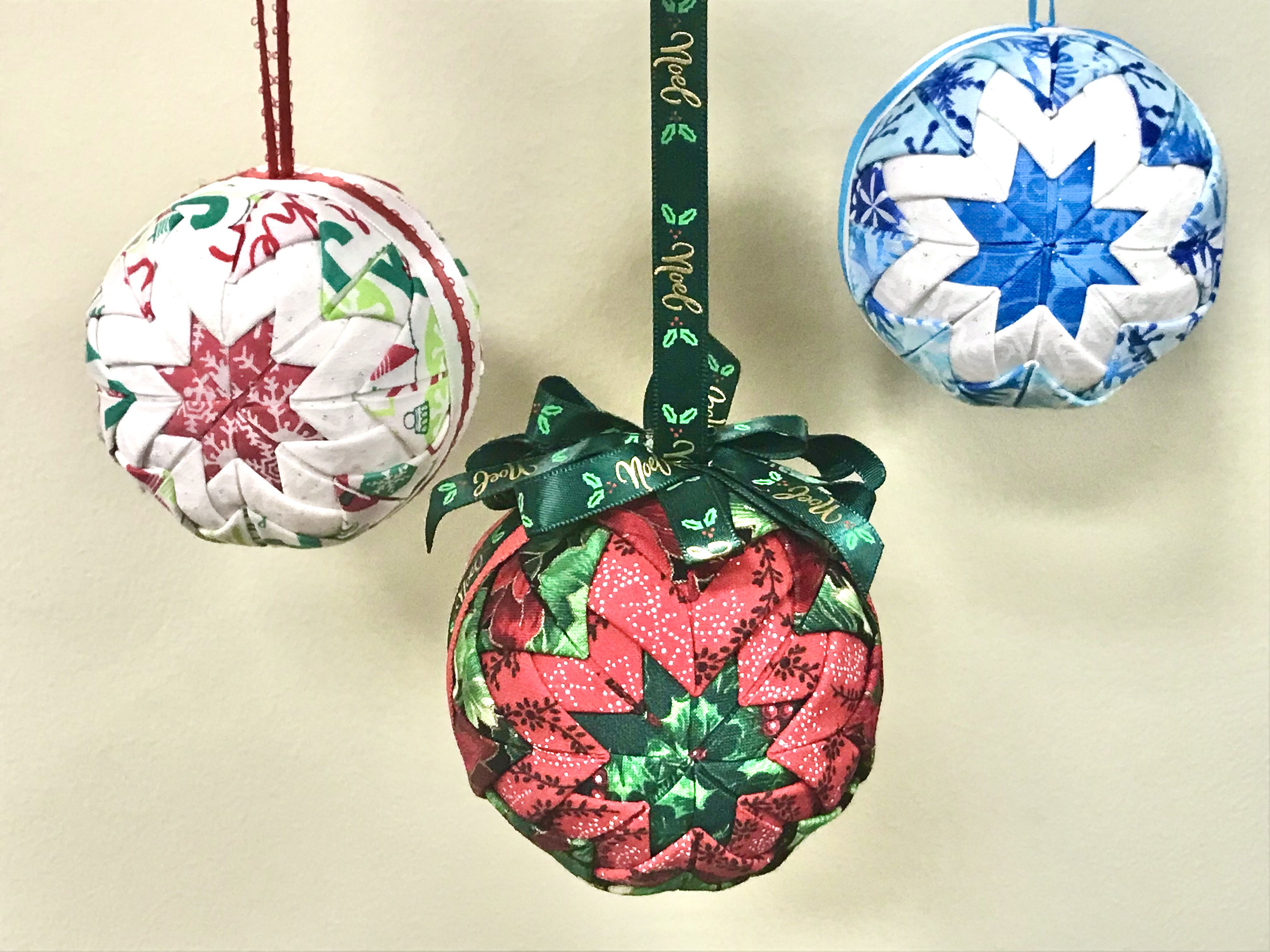examples of the no sew quilt ball ornaments