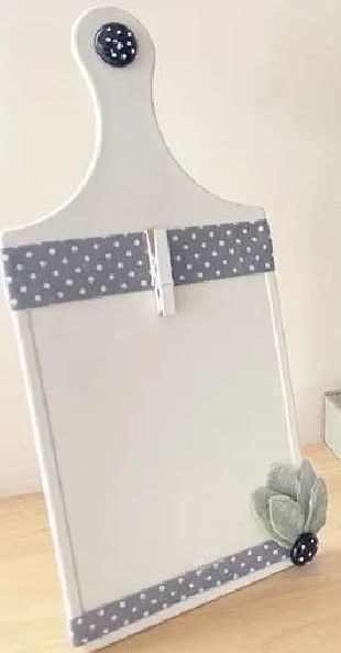 Cutting Board Photo Holder 