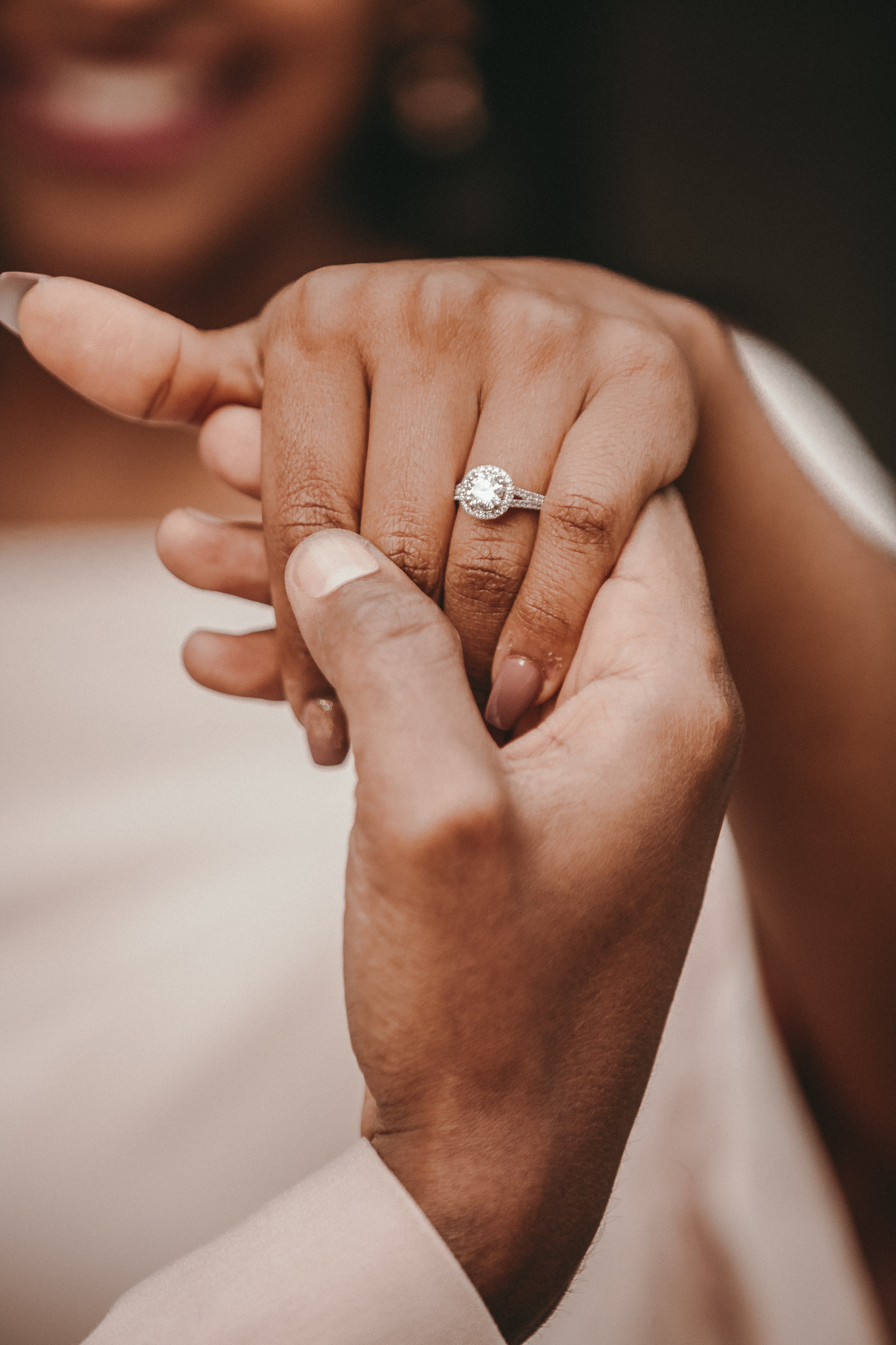 closeup of hand of bride with ring